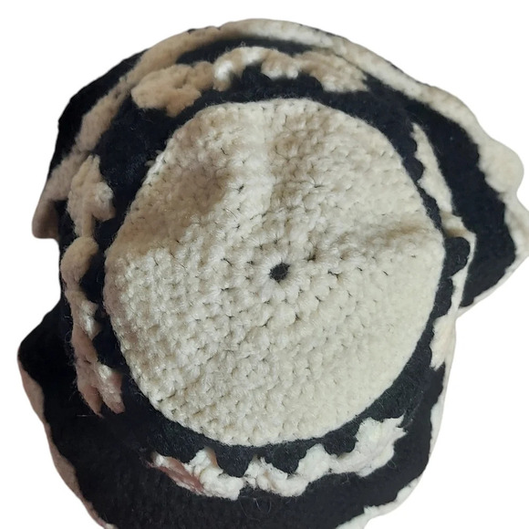 Vintage Black White Handcrafted Crochet Big Floppy Brim Hat - Picture 4 of 11